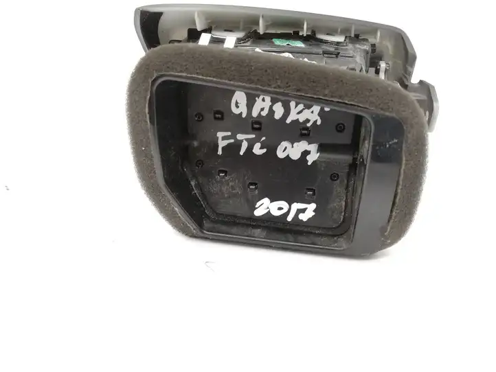 Nissan Qashqai (2013 - 2017) 63761HV50A Воздушная решетка панели — фото 4