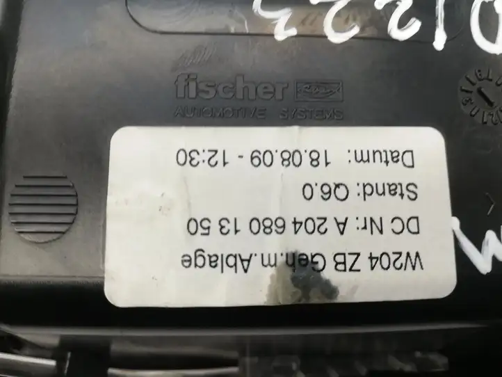 Mercedes-Benz C W204 (2007 - 2014) A2046801350 Передняя пепельница — фото 4