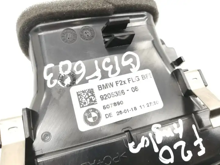 BMW 1 F20 F21 (2011 - 2019) 920535608 Воздушная решетка панели — фото 2