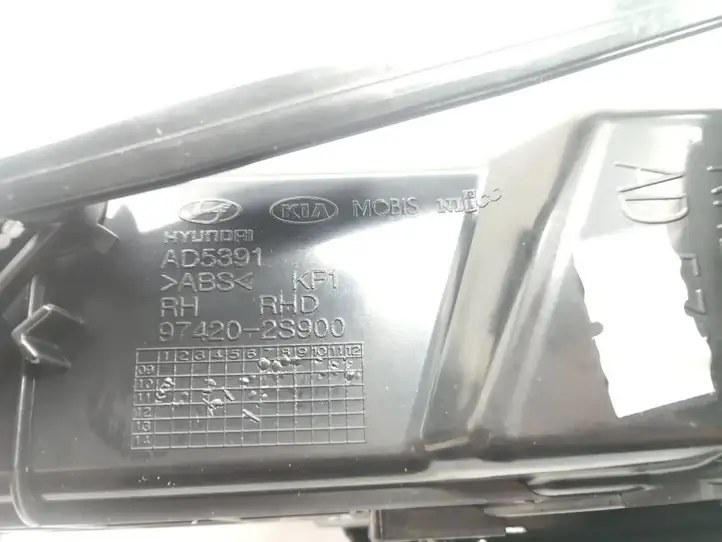 Hyundai ix35 (2009 - 2013) 974202S900 Воздушная решетка панели — фото 5