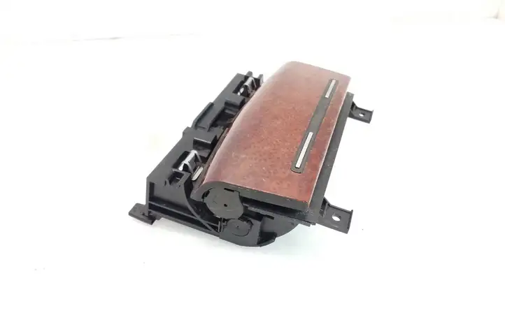 Audi A3/S3 8L (2000 - 2003) 8P0857951 Передняя пепельница — фото 3