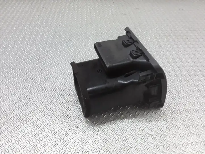 Toyota Corolla Verso E121 (2001 - 2004) 5566013020 Боковой воздушный дефлектор — фото 2