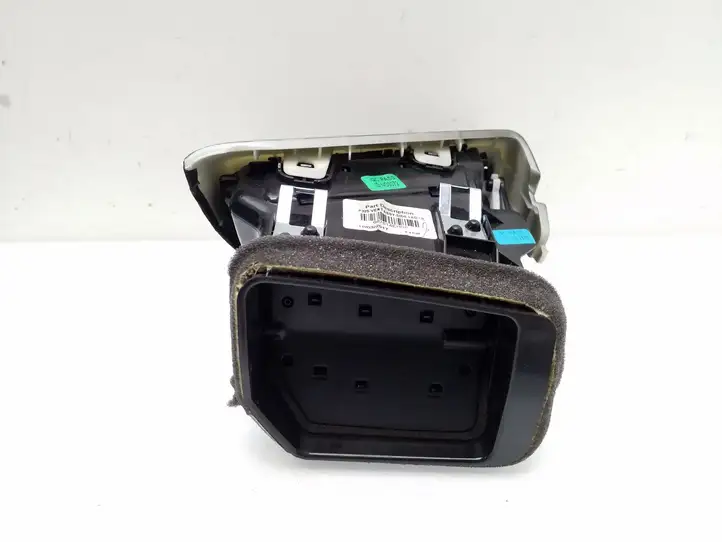 Nissan Qashqai (2013 - 2017) 687614EH0A Боковой воздушный дефлектор — фото 3