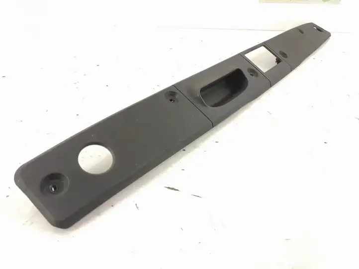 Mercedes-Benz E W211 (2002 - 2009) Отделка замка — фото 2