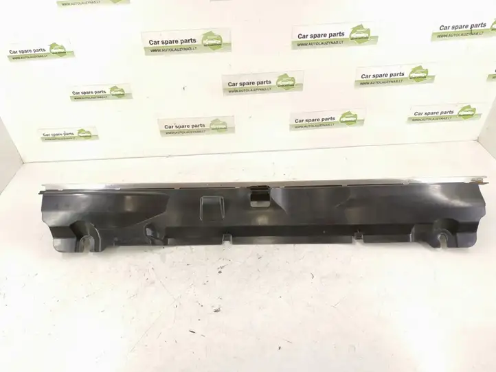 Mercedes-Benz C W204 (2007 - 2014)   Отделка замка