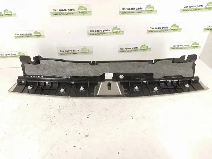 Mercedes-Benz C W204 (2007 - 2014)   Отделка замка