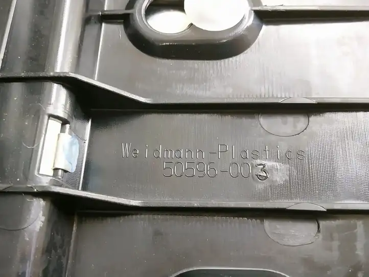 Mercedes-Benz C W204 (2007 - 2014)   Отделка замка