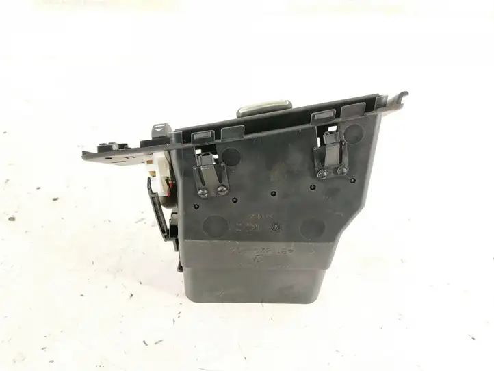 Audi A4 S4 B7 8E 8H (2004 - 2009) Боковой воздушный дефлектор — фото 4