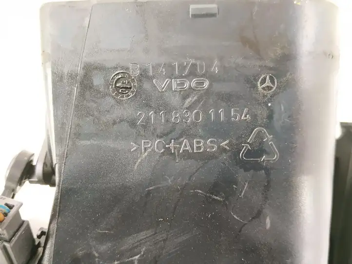 Mercedes-Benz E W211 (2002 - 2009) Боковой воздушный дефлектор — фото 5