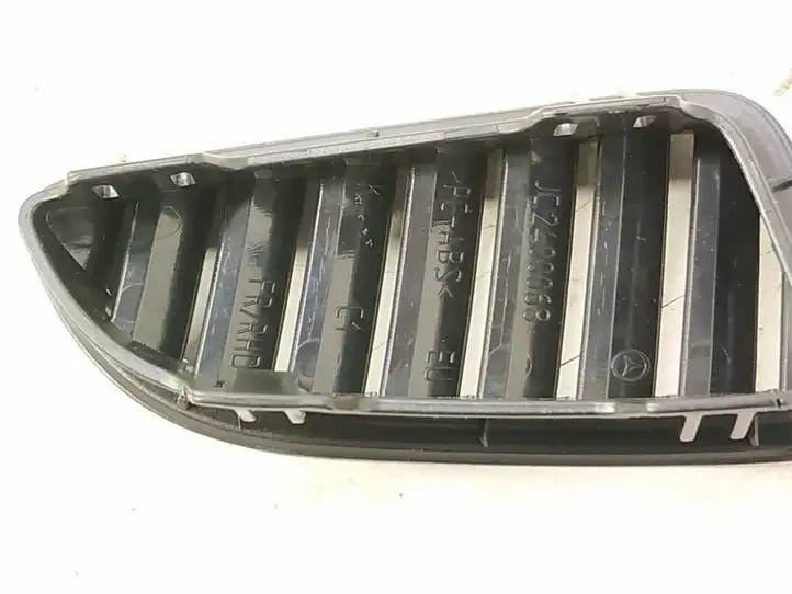 Mercedes-Benz C W205 (2014 - 2021) Боковой воздушный дефлектор — фото 6