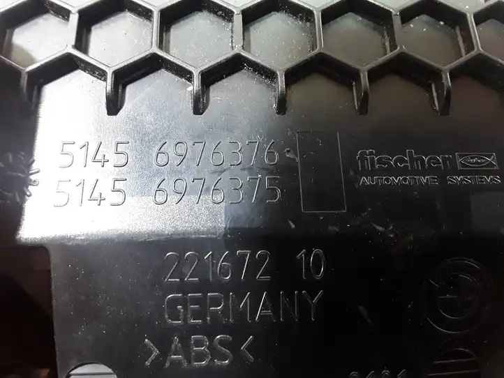 BMW 5 E60 E61 (2004 - 2010) 6976376 Передняя пепельница — фото 4