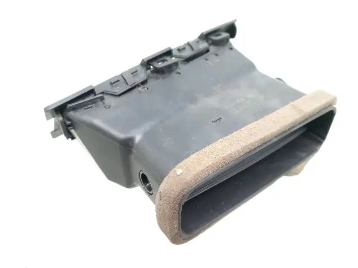 BMW 5 E60 E61 (2004 - 2010) 6910732 Боковой воздушный дефлектор — фото 2