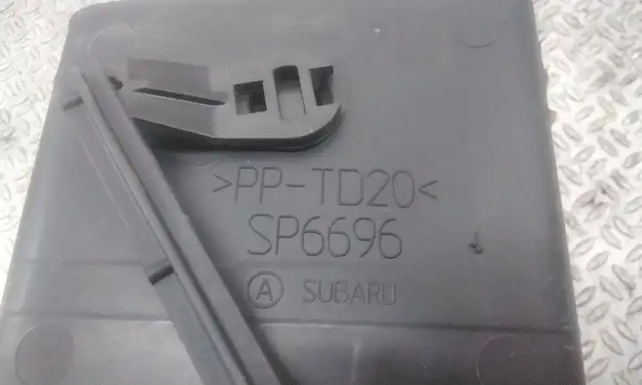 Subaru Outback (1998 - 2003) SP6696 Боковой воздушный дефлектор — фото 3