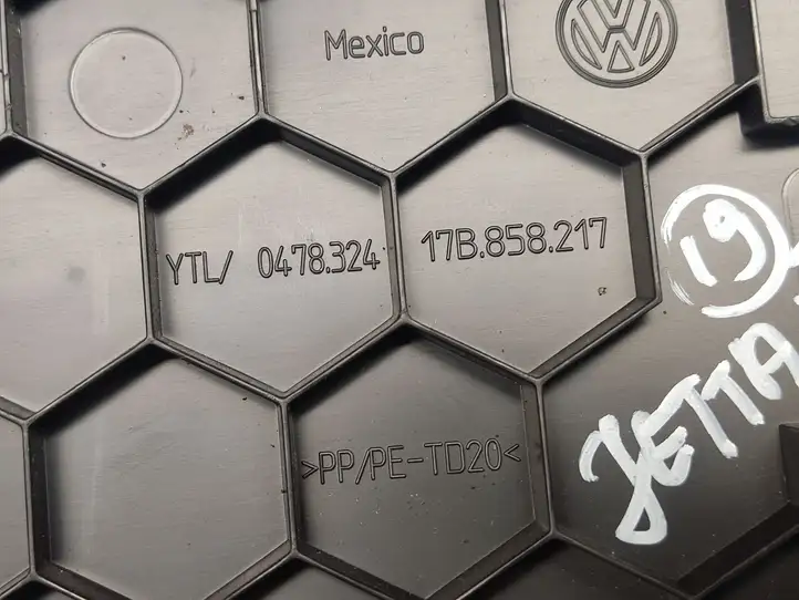 Volkswagen Jetta USA (2019 - ) 17B858217 Боковая отделка панели приборов — фото 2