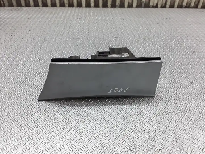 Opel Astra H (2004 - 2009) 13133284 Передняя пепельница — фото 1