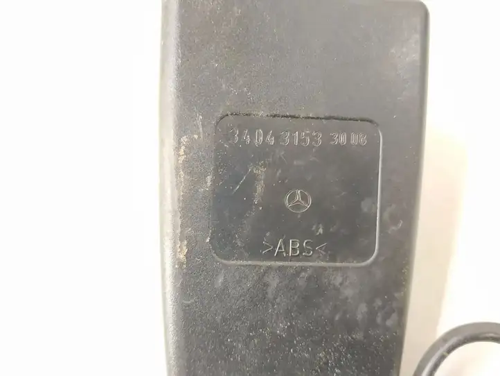 Mercedes-Benz C W204 (2007 - 2014)   Задний средний замок ремня