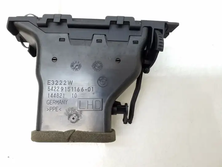 BMW 3 E90 E91 (2005 - 2012) 9151166 Боковой воздушный дефлектор — фото 5