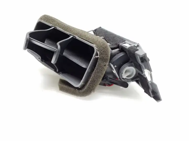Audi A6 S6 C6 4F (2004 - 2008) 4F1820902B Боковой воздушный дефлектор — фото 2