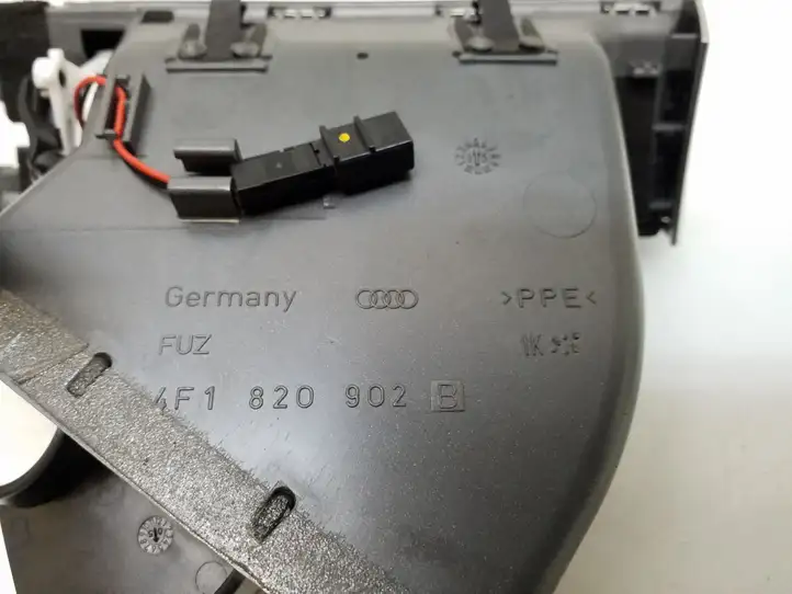 Audi A6 S6 C6 4F (2004 - 2008) 4F1820902B Боковой воздушный дефлектор — фото 5