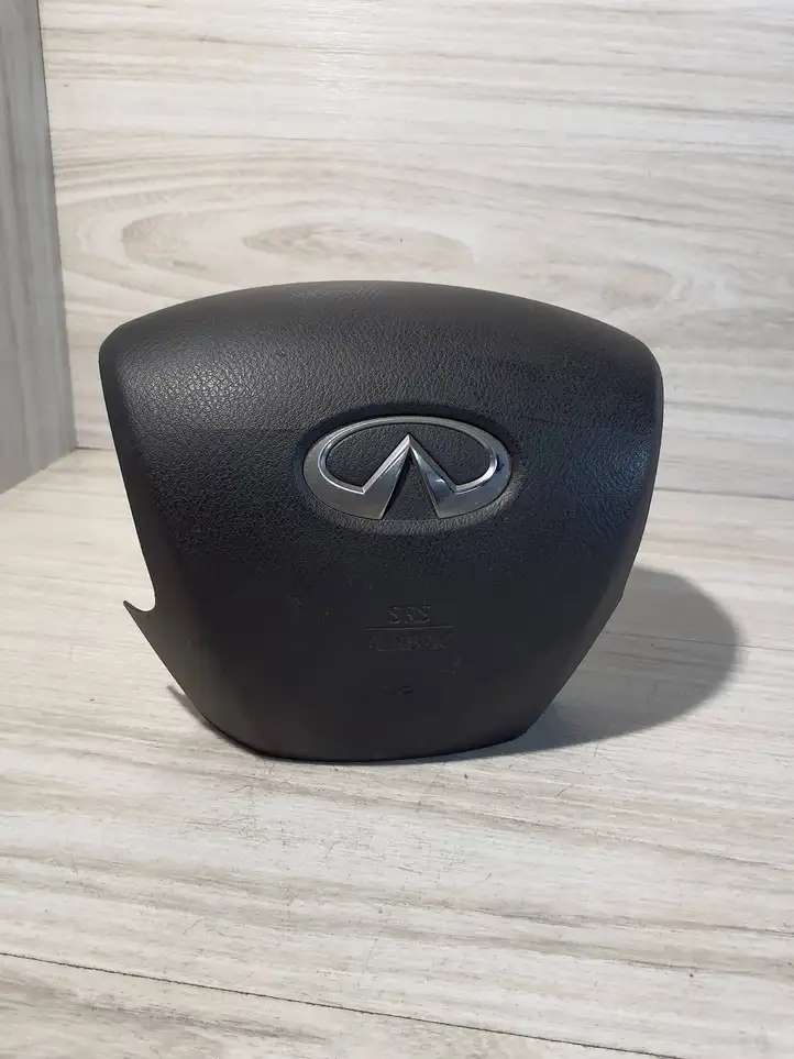 Infiniti Q50 (2013 - 2018) PM4GN138074003 Подушка безопасности руля — фото 1