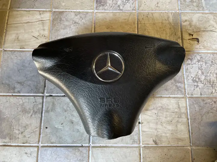 Mercedes-Benz Vaneo W414 (2001 - 2005) 1616819912 Подушка безопасности руля — фото 1