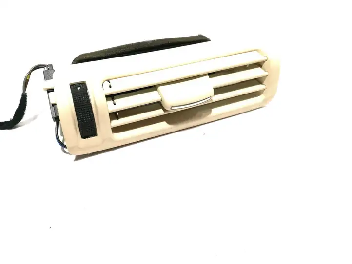 Audi A8 S8 D4 4H (2010 - 2014) 4G0819210B Боковой воздушный дефлектор — фото 1