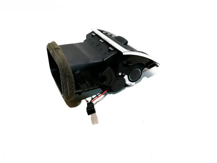 Audi A8 S8 D3 4E (2005 - 2007) 4E0820902 Боковой воздушный дефлектор — фото 3