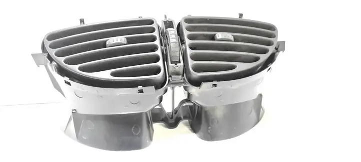 Citroen C5 (2004 - 2008) 963261727A Центральный воздушный дефлектор — фото 2