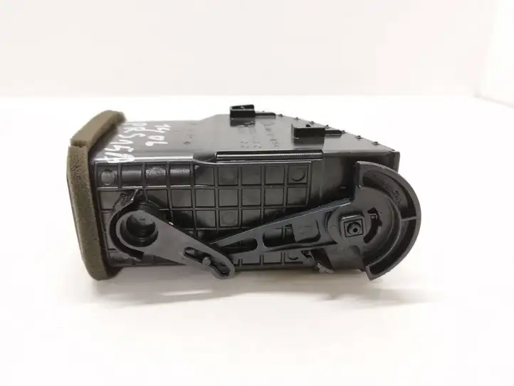 Toyota Prius (XW20) (2003 - 2009) 4556417010 Боковой воздушный дефлектор — фото 3
