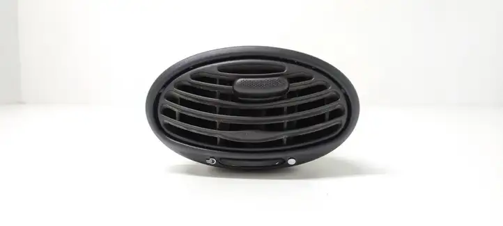 Ford Focus (1998 - 2004) 98AB19893BJW Центральный воздушный дефлектор — фото 1
