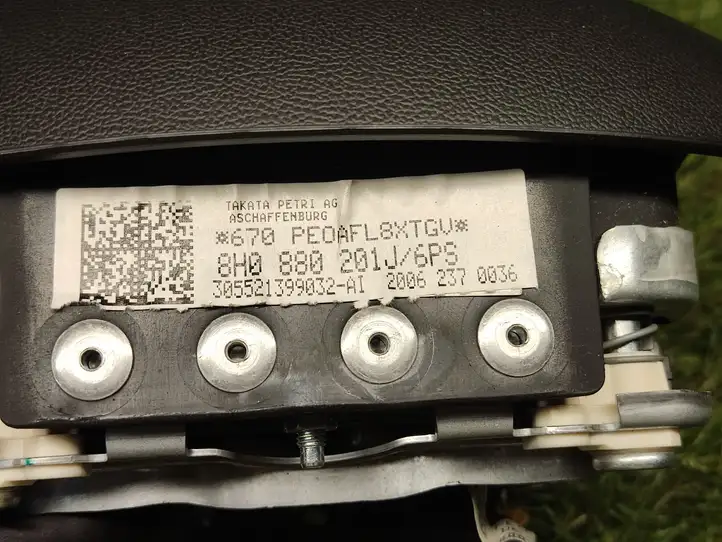 Audi A4 S4 B7 8E 8H (2004 - 2009) 8H0880201J Подушка безопасности руля — фото 5