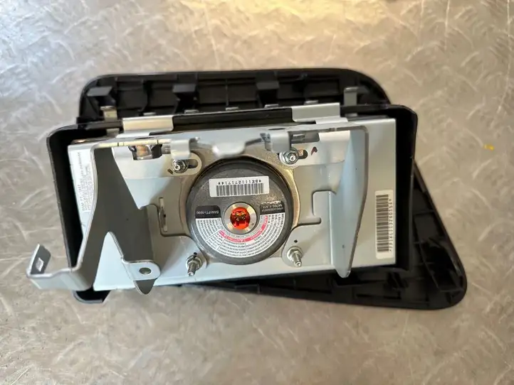 Nissan Juke I F15 (2010 - 2018) NK70S1 Подушка безопасности пассажира — фото 1