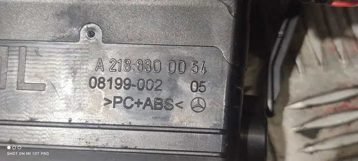 Mercedes-Benz CLS C218,X218 (2011 - 2017) A2188300054 Центральный воздушный дефлектор — фото 3