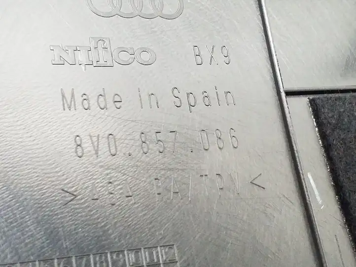 Audi A3/S3 8V (2012 - 2016) 8V0857086 Боковая отделка панели приборов — фото 4