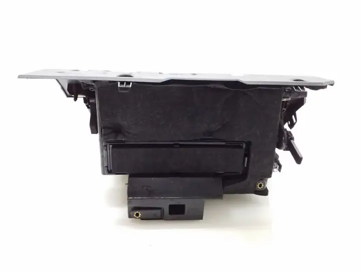 Audi A3/S3 8V (2012 - 2016) 8V1857035D Вещевой ящик — фото 6