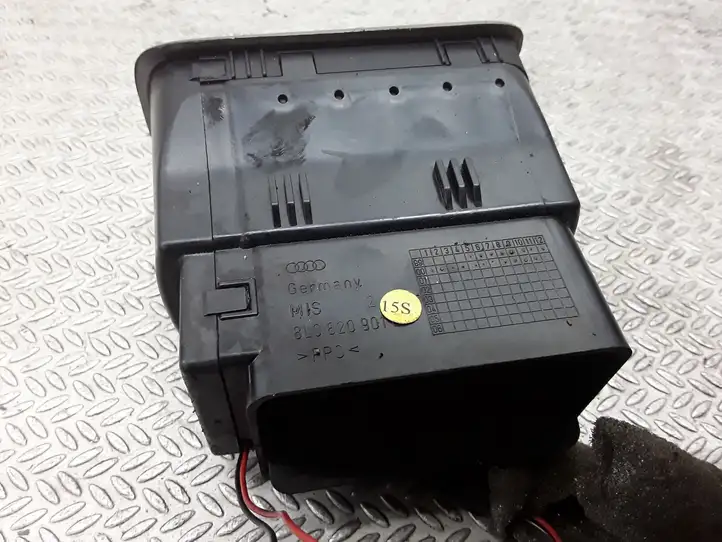 Audi A3/S3 8L (2000 - 2003) 8L0820901 Боковой воздушный дефлектор — фото 2