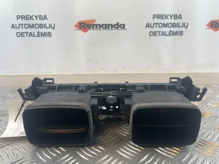 Toyota RAV 4 (XA50) (2018 - ) 4556532191 Центральный воздушный дефлектор — фото 8
