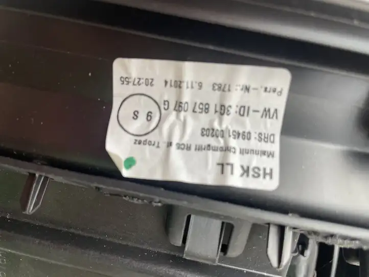 Volkswagen PASSAT B8 (2015 - ) 3G1857097G Вещевой ящик — фото 8