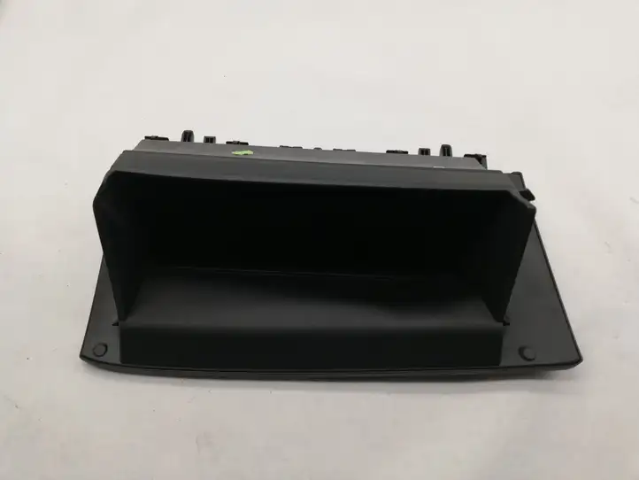 Toyota Yaris XP210 (2020 - ) 55550K0030 Вещевой ящик — фото 4