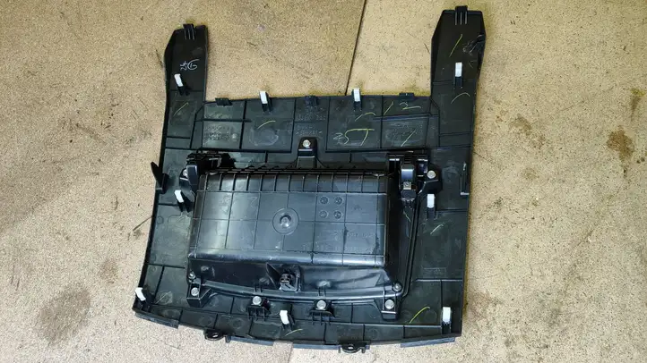 Citroen C-Crosser (2007 - 2013) 8002A113ZZ Вещевой ящик — фото 2