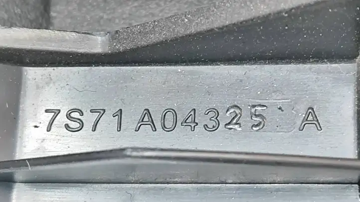 Ford Mondeo MK IV (2007 - 2014) 7S71A04325A Вещевой ящик — фото 3