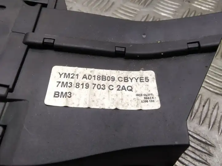 Seat Alhambra (Mk1) (2000 - 2010) 7M3819703 Боковой воздушный дефлектор — фото 4