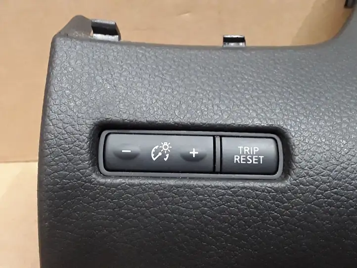 Nissan Qashqai (2013 - 2017) 684104EH1A Отделка внутренней панели салона — фото 2