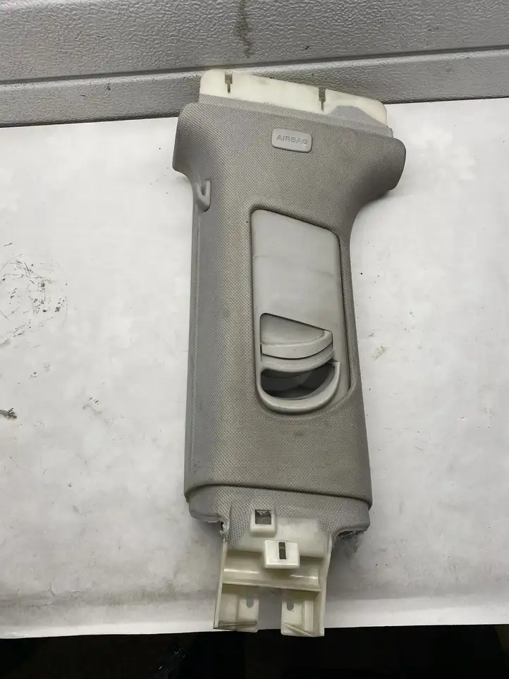 Audi A3/S3 8P (2004 - 2008) 8P0867293 Верхняя обшивка стойки B — фото 1