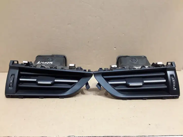 Toyota Avensis T270 (2015 - 2018) 5566005120 Боковой воздушный дефлектор — фото 1