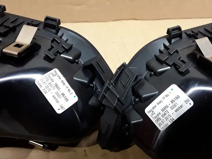 Toyota Avensis T270 (2015 - 2018) 5566005120 Боковой воздушный дефлектор — фото 3