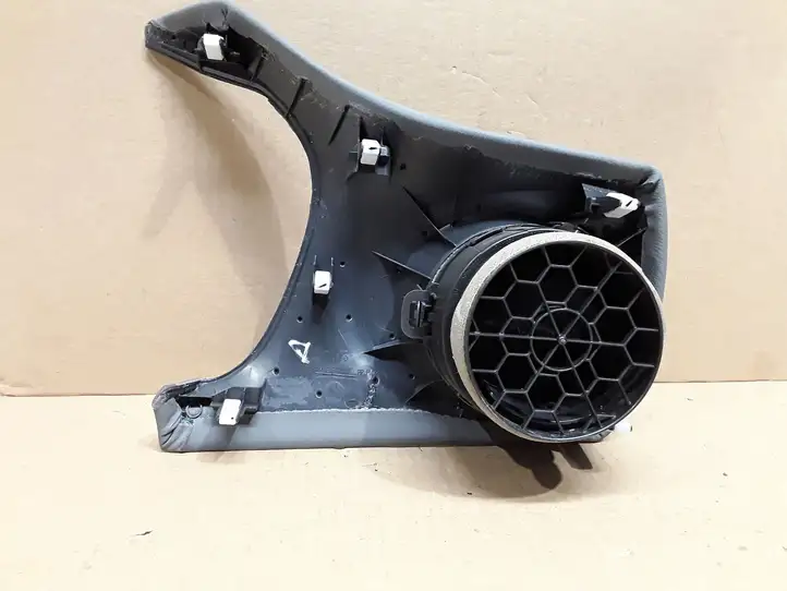 Toyota Yaris (2014 - 2019) 554040D070 Боковой воздушный дефлектор — фото 3