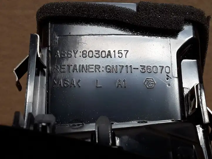 Mitsubishi ASX (2010 - 2016) GN71136070 Боковой воздушный дефлектор — фото 3