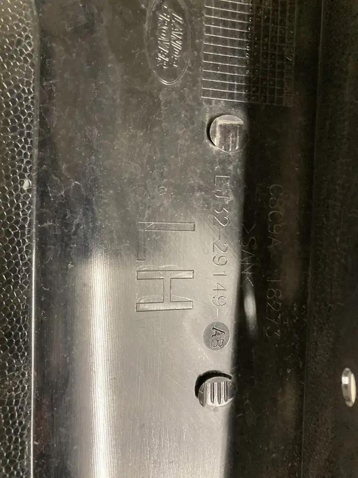 Land Rover Range Rover Evoque (2015 - 2018)  EJ3229149AB Отделка стойки (D) (верхняя)