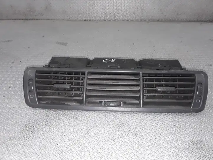 Citroen C8 (2002 - 2008)  1484107077C Центральный дефлектор